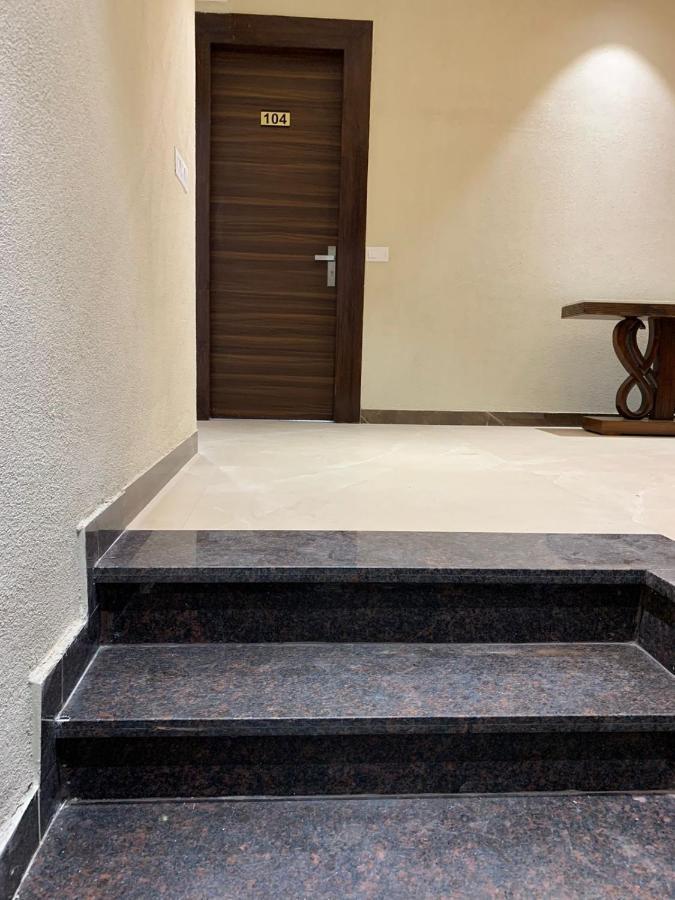 Hotel Alpine Plaza Shāhpur Exterior foto